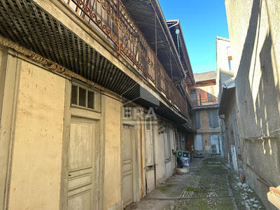 Immeuble - 380 m² - 8 pièces