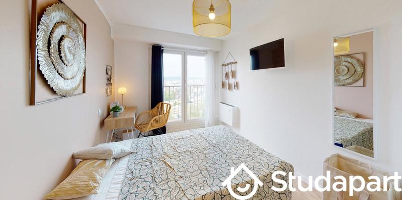 Chambre - 11 m² - 1 pièce