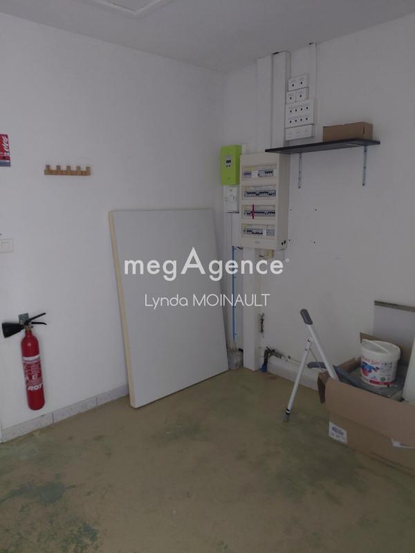 Local commercial - 147 m² - 6 pièces