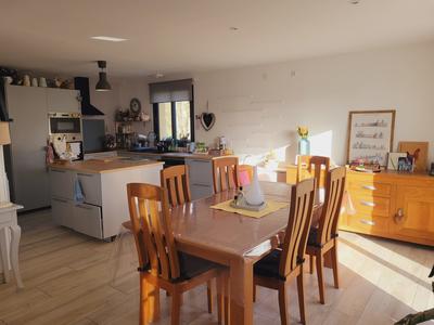 Maison - 106 m² - 4 pièces