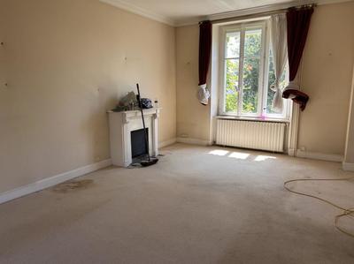 Maison - 93 m² - 5 pièces