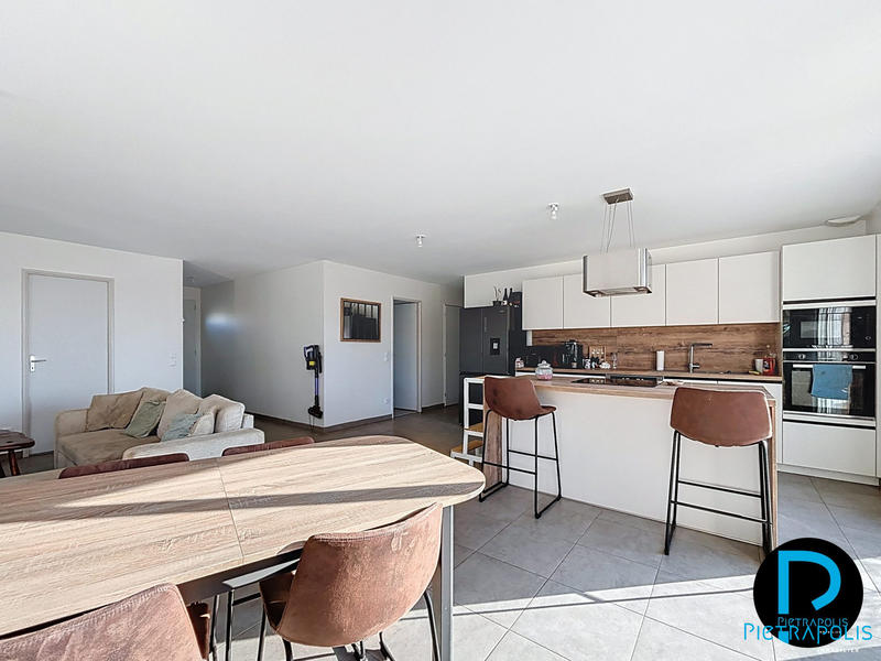 Maison - 108 m² - 4 pièces