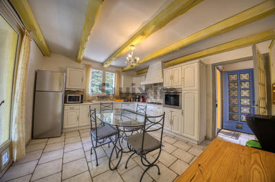 Propriété - 355 m² - 15 pièces