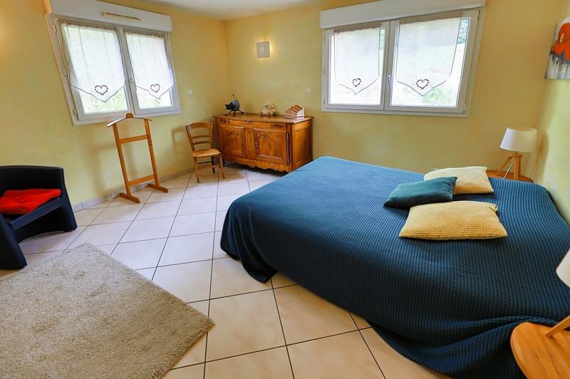 Maison - 211 m² - 7 pièces