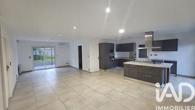 Maison - 120 m² - 5 pièces