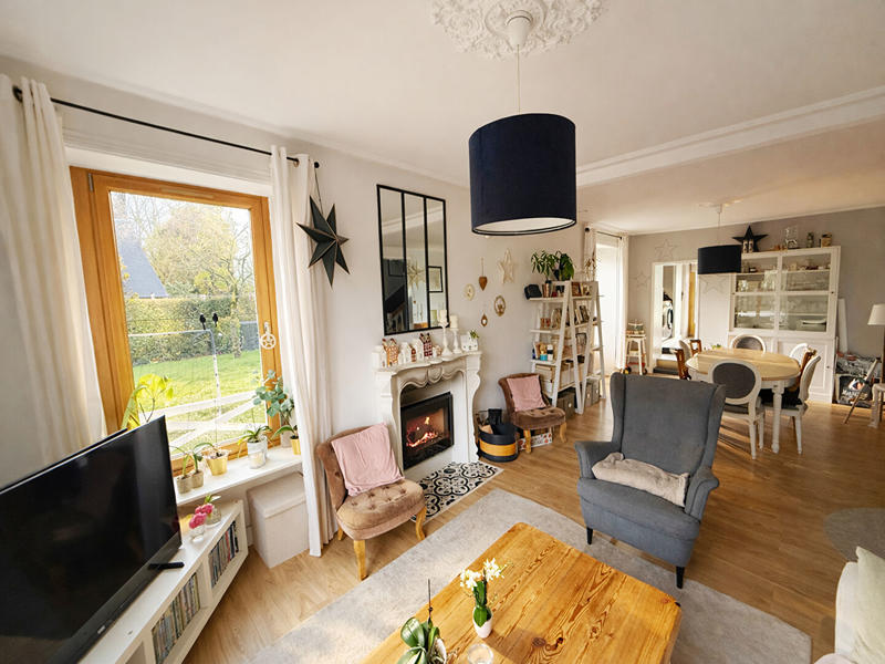 Maison - 143 m² - 6 pièces