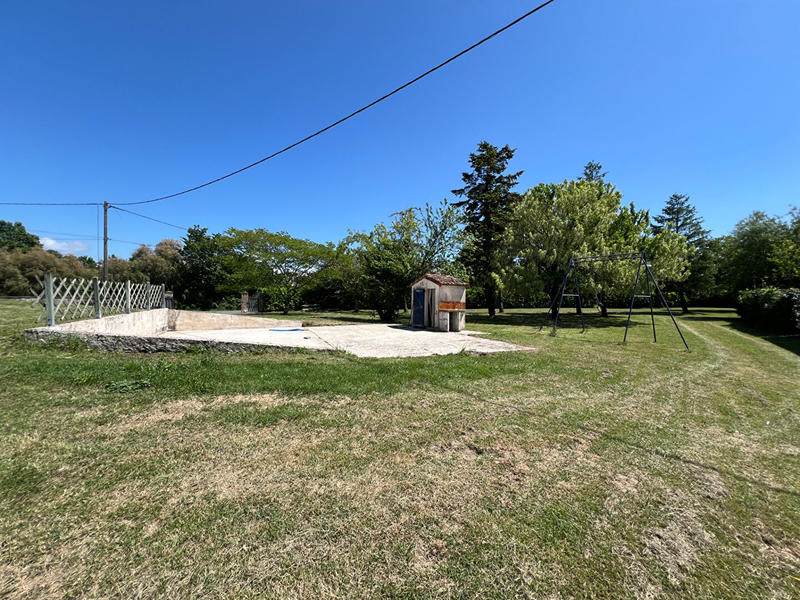 Maison - 306 m² - 11 pièces