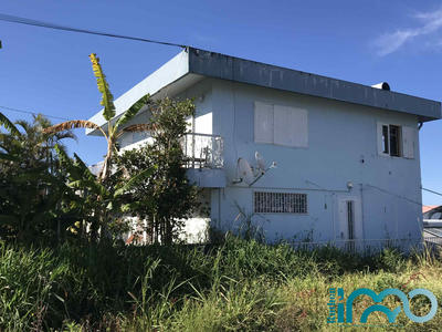 Maison - 200 m² - 8 pièces