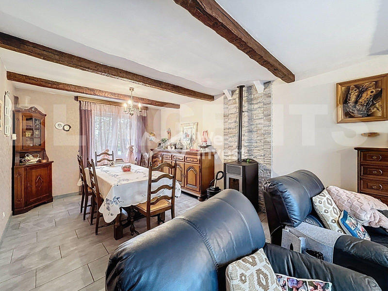 Maison - 132 m² - 9 pièces