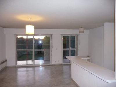 Appartement - 70 m² - 2 pièces