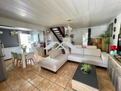 Maison - 82 m² - 5 pièces