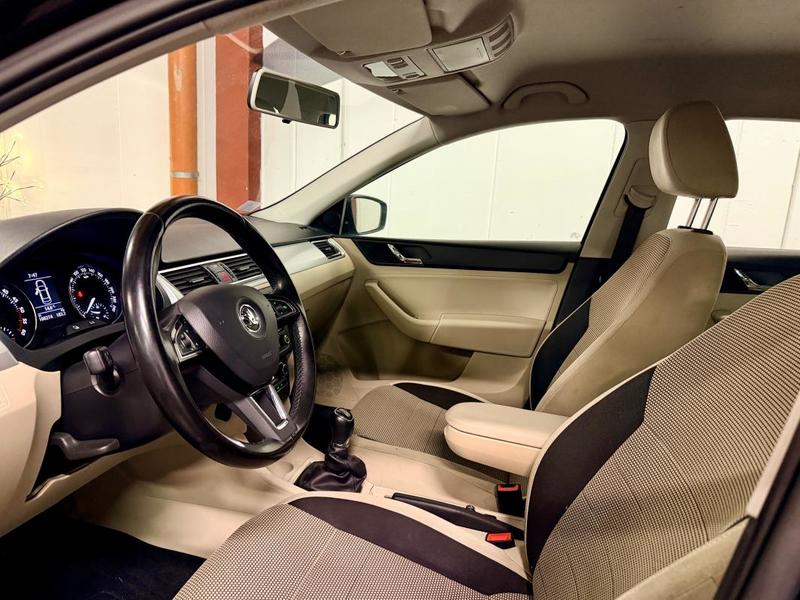 Skoda Rapid 1.6tdi 105ch - Sort de révision