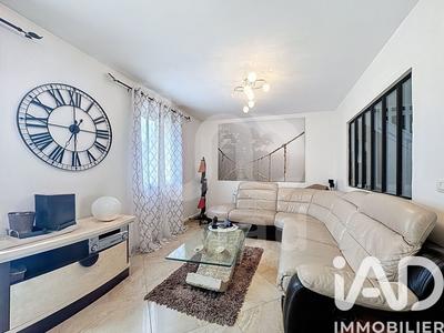 Maison - 111 m² - 5 pièces