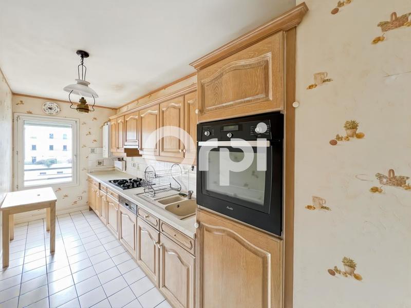 Appartement - 92 m² - 4 pièces