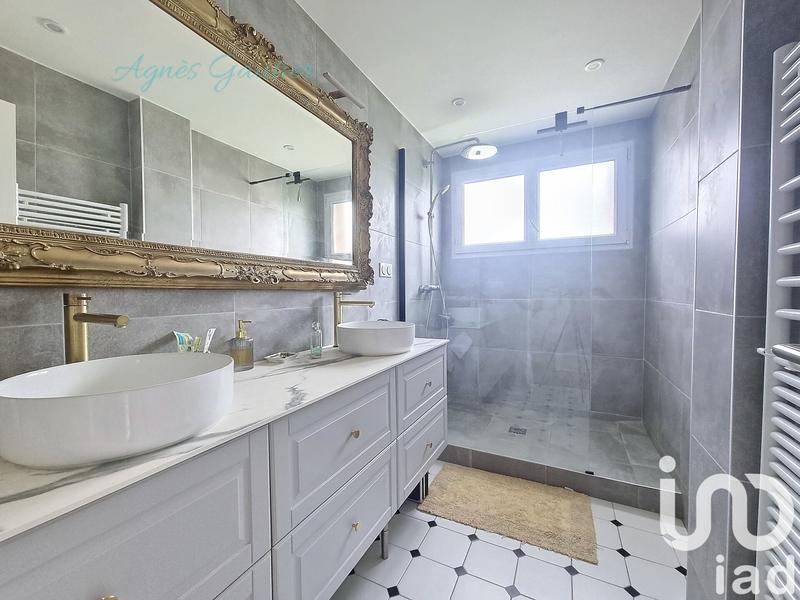 Maison - 146 m² - 6 pièces