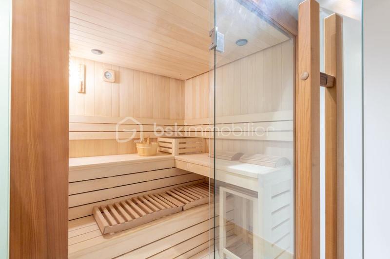 Duplex - 179 m² - 5 pièces