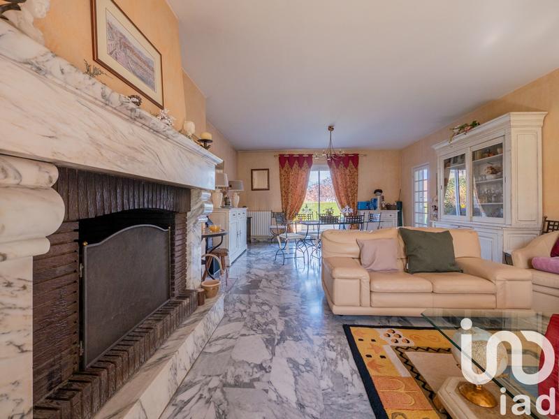 Maison - 300 m² - 13 pièces