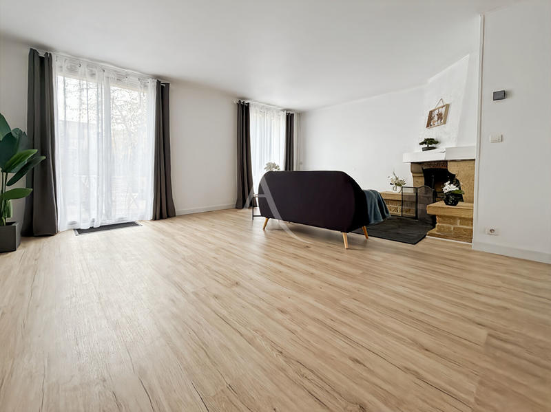 Maison - 80 m² - 5 pièces