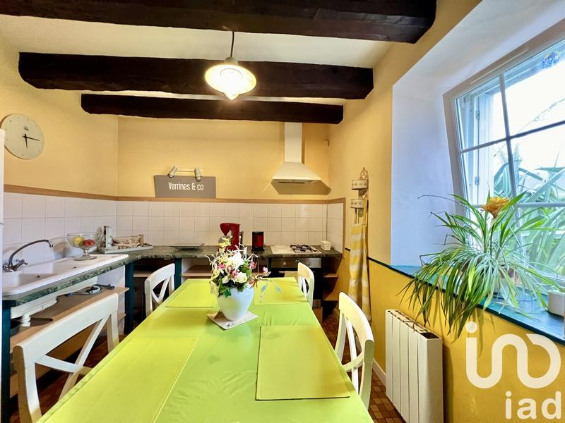 Maison - 97 m² - 5 pièces