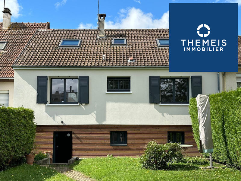 Maison traditionnelle - 89 m² - 7 pièces