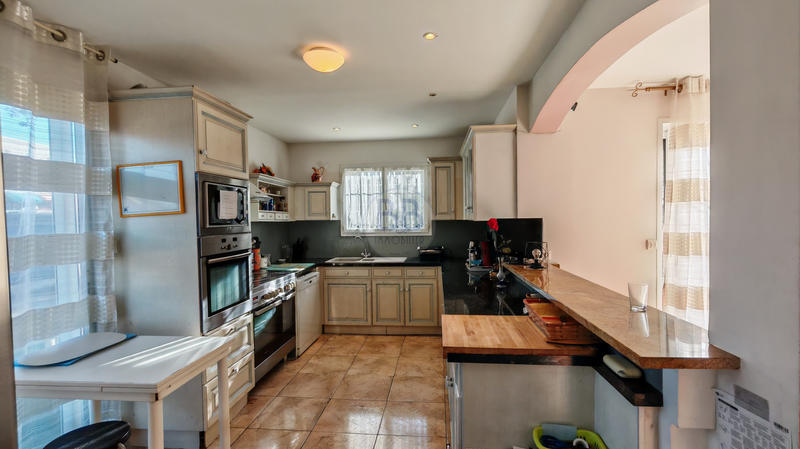 Maison - 163 m² - 6 pièces