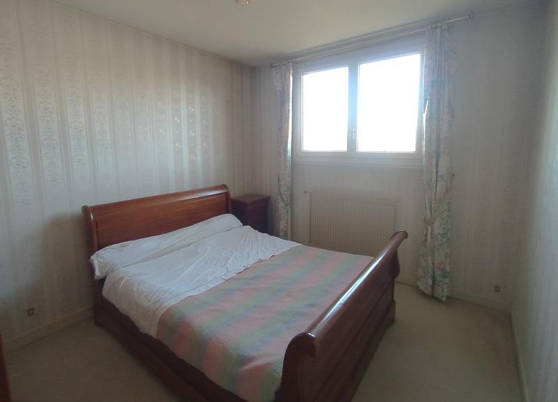 Maison - 222 m² - 8 pièces