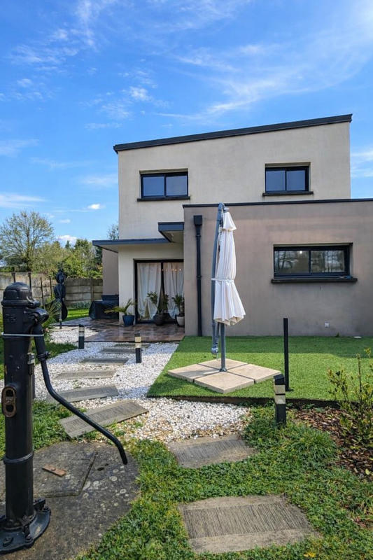 Maison - 107 m² - 4 pièces