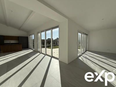 Maison - 153 m² - 6 pièces