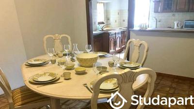 Chambre - 12 m² - 1 pièce