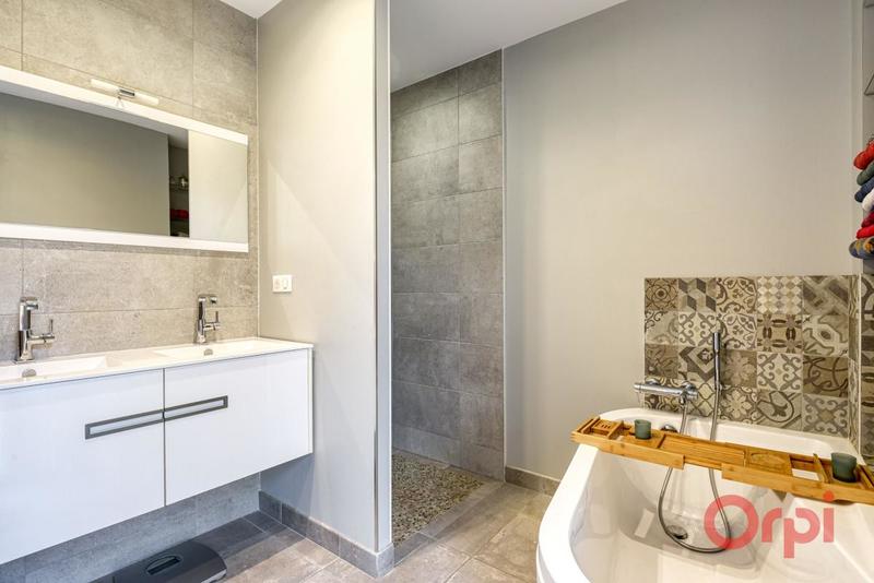 Maison - 147 m² - 5 pièces