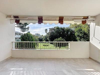 Studio - 28 m² - 1 pièce