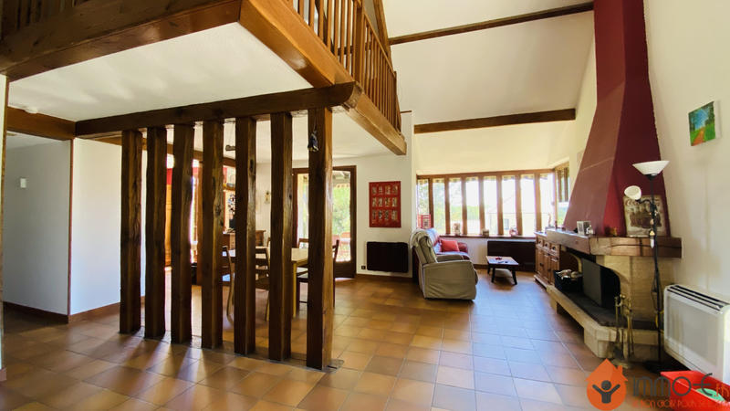 Maison - 130 m² - 6 pièces