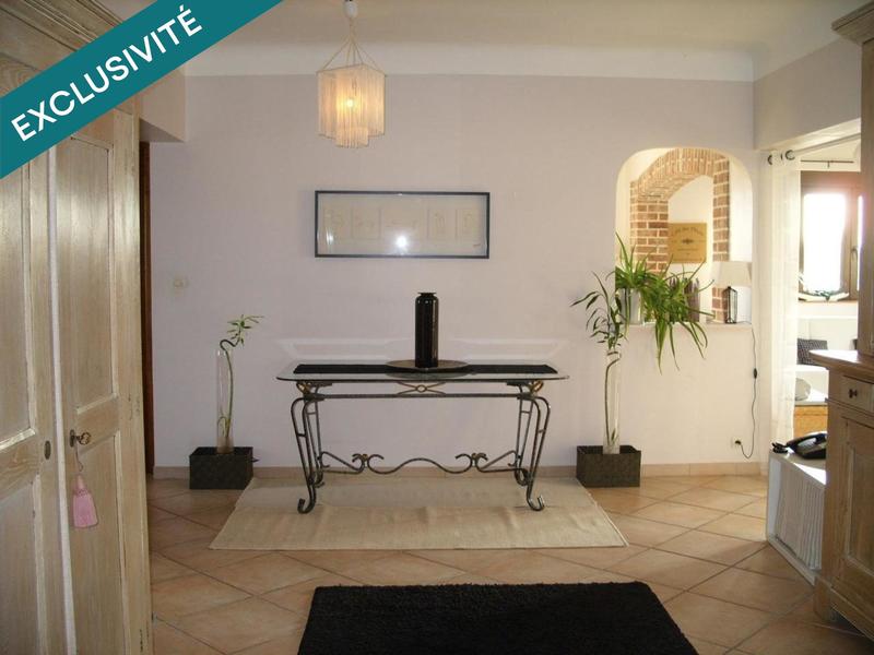 Maison - 280 m² - 14 pièces