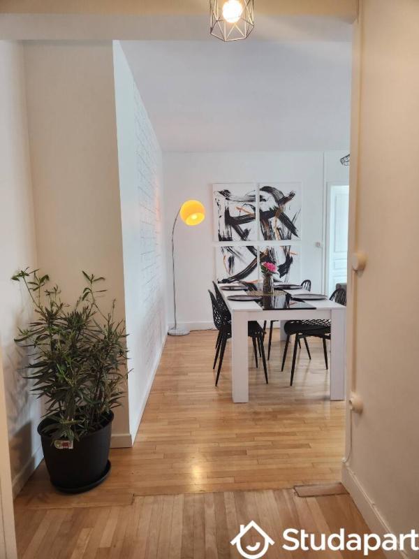 Chambre - 11 m² - 1 pièce