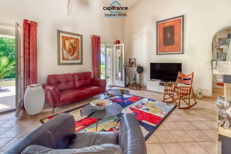 Propriété - 170 m² - 6 pièces