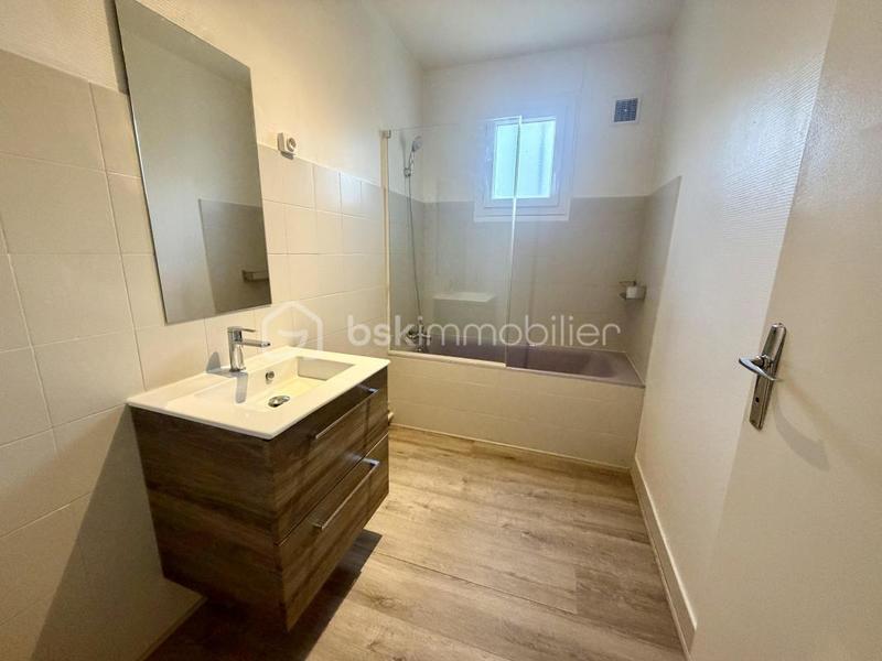 Maison - 83 m² - 4 pièces