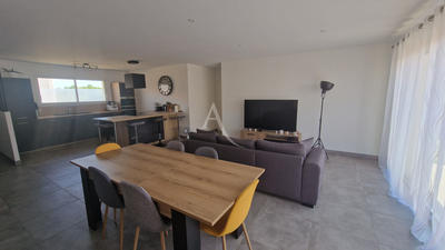 Maison - 101 m² - 5 pièces