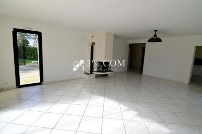 Maison - 270 m² - 13 pièces