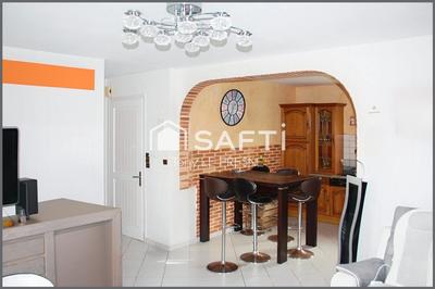 Maison - 94 m² - 6 pièces