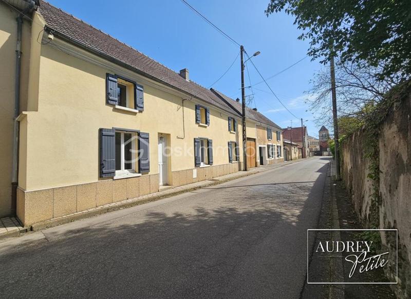 Maison de village - 171 m² - 7 pièces