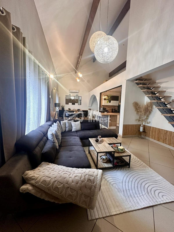 Maison - 173 m² - 8 pièces