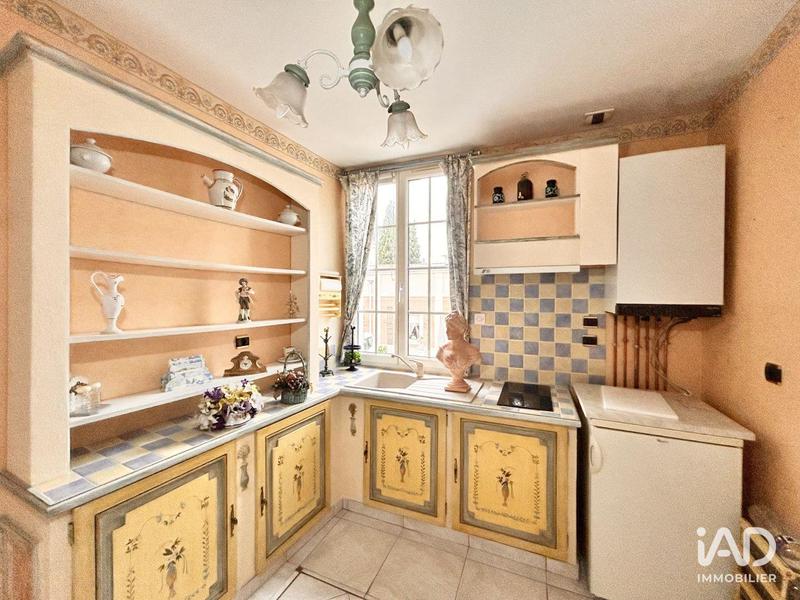 Maison - 265 m² - 10 pièces