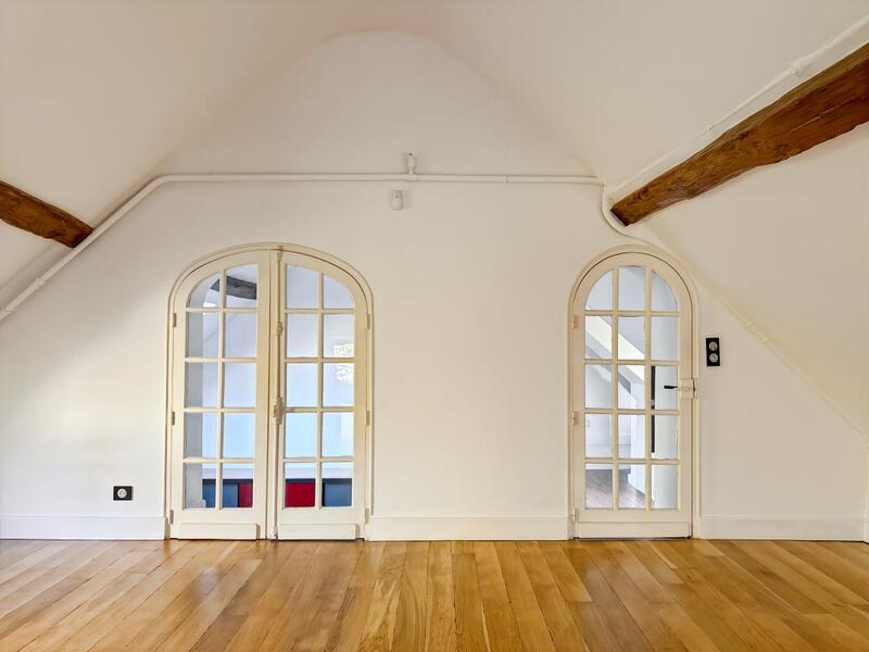 Maison - 200 m² - 6 pièces