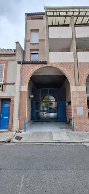 Parking / Garage - 11 m²