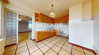 Maison - 192 m² - 6 pièces