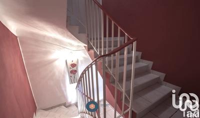 Maison - 247 m² - 10 pièces