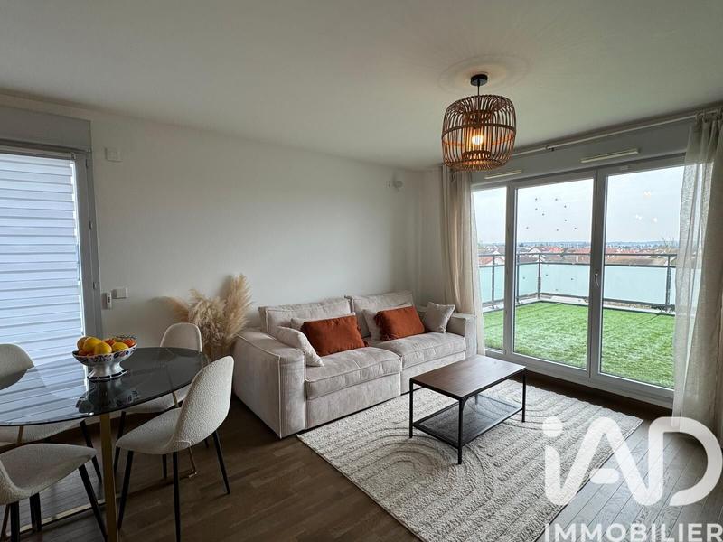 Appartement - 90 m² - 4 pièces