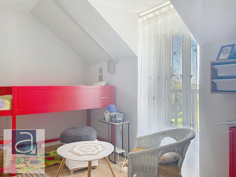 Maison - 176 m² - 8 pièces