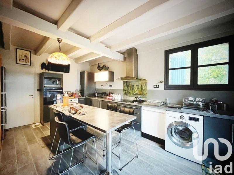 Maison - 190 m² - 8 pièces