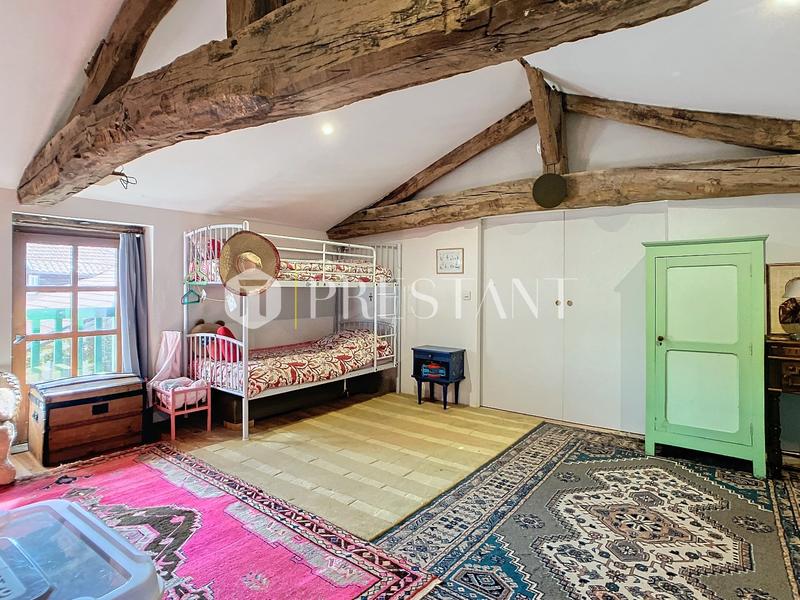 Maison - 424 m² - 14 pièces